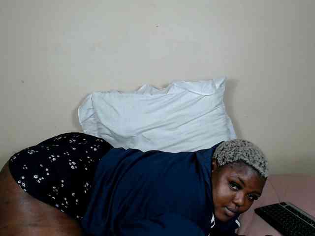 ThickEbony webcam