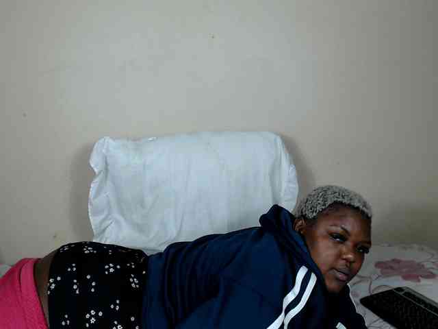 ThickEbony webcam