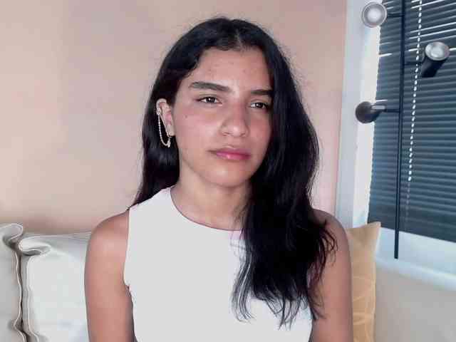 LilyRossi webcam