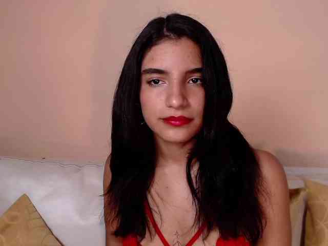 LilyRossi webcam