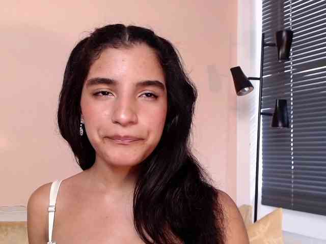LilyRossi webcam