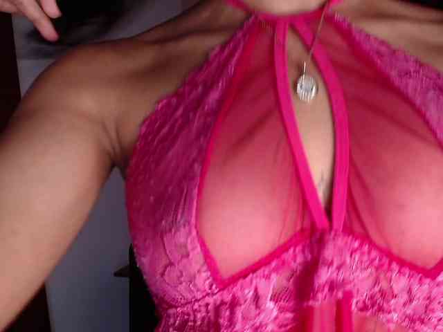 LilyRossi webcam