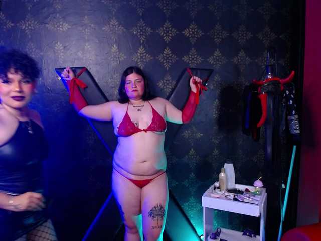  Milaanddalia chat room