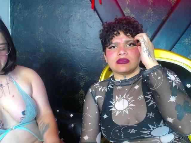 Milaanddalia webcam
