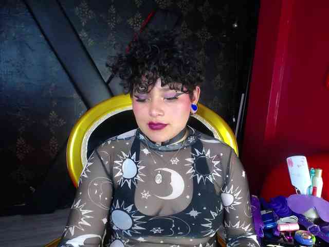Milaanddalia webcam