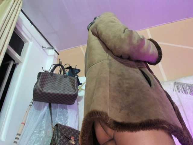 brendaliive's BongaCams show and profile