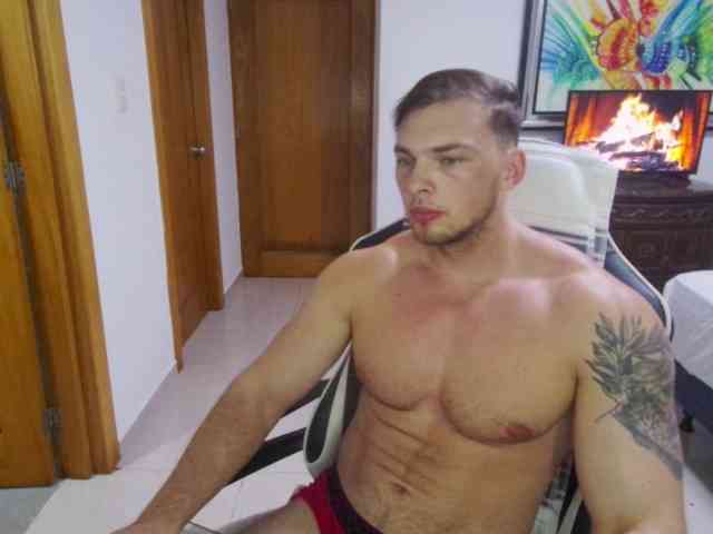 StrongGragXXX StrongGragXXX