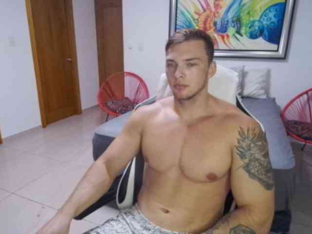 StrongGragXXX StrongGragXXX