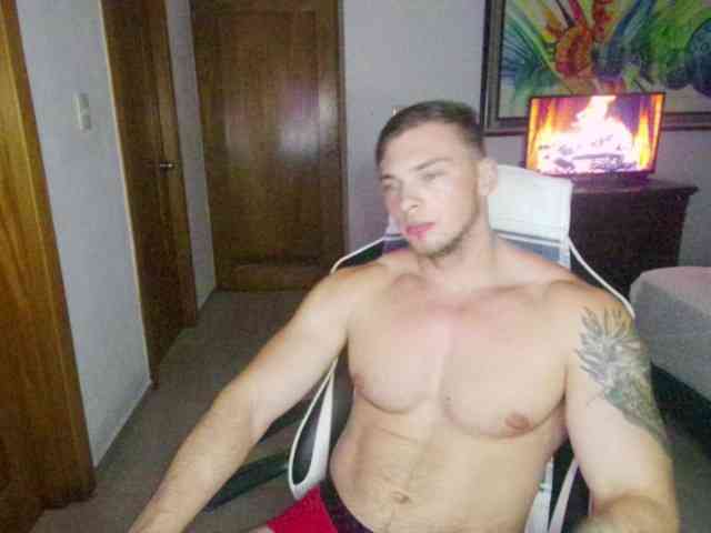 StrongGragXXX StrongGragXXX