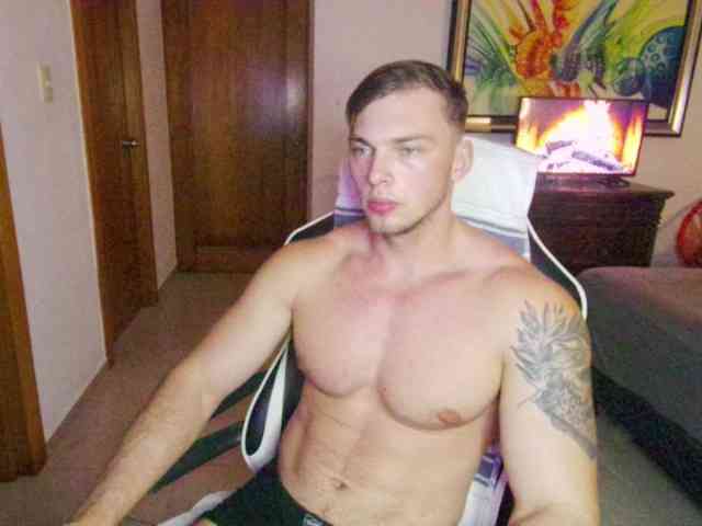 StrongGragXXX StrongGragXXX