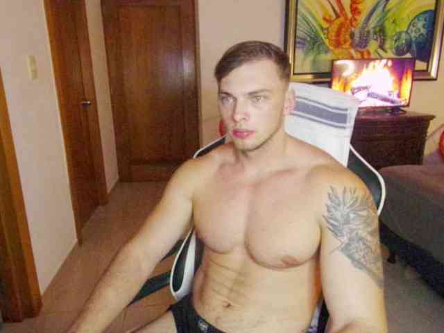 StrongGragXXX StrongGragXXX