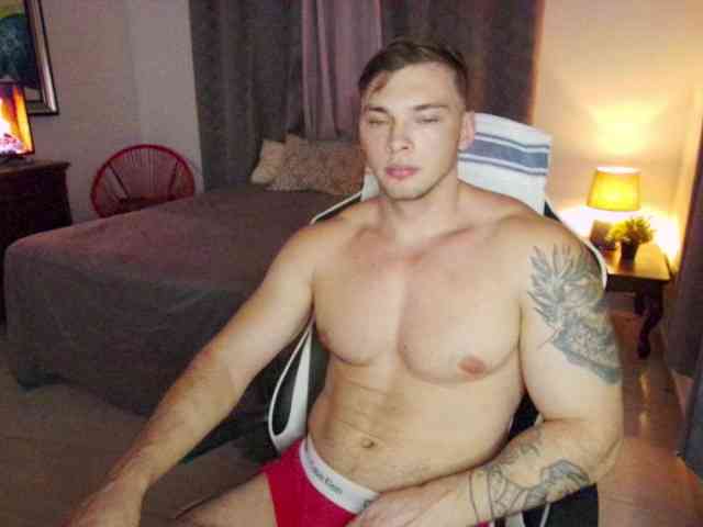 StrongGragXXX StrongGragXXX