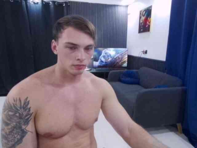 StrongGragXXX StrongGragXXX