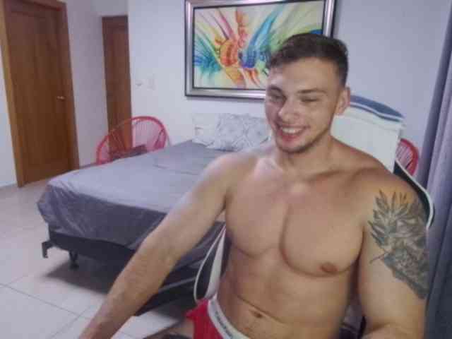 StrongGragXXX