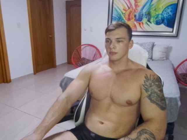 StrongGragXXX StrongGragXXX