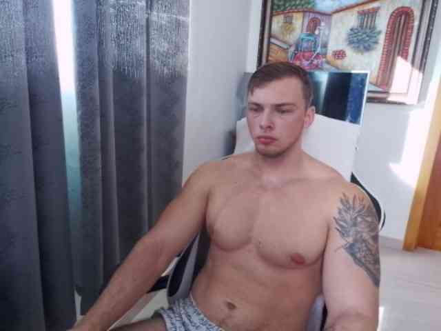 StrongGragXXX StrongGragXXX