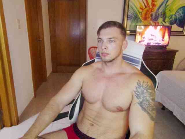 StrongGragXXX StrongGragXXX