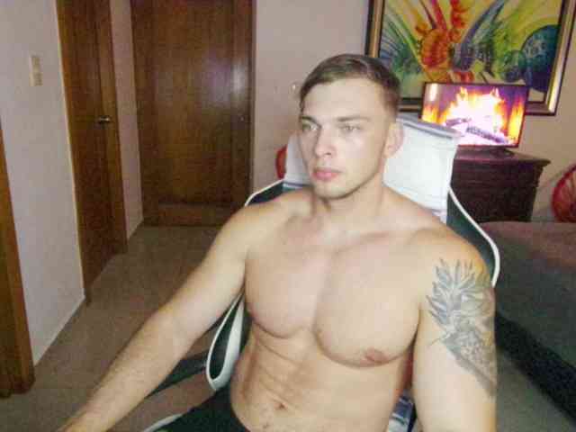 StrongGragXXX StrongGragXXX