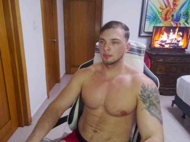 StrongGragXXX StrongGragXXX