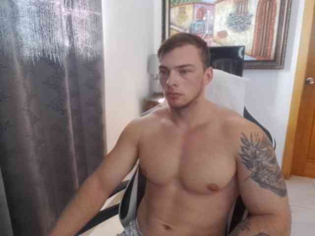 StrongGragXXX StrongGragXXX