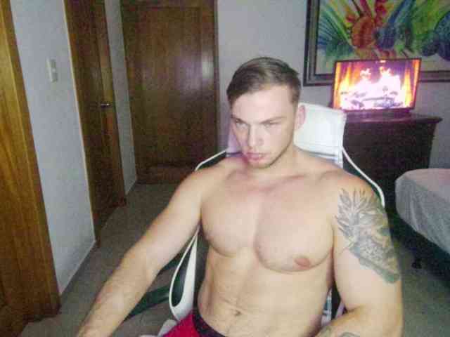 StrongGragXXX StrongGragXXX