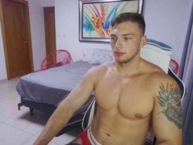 StrongGragXXX