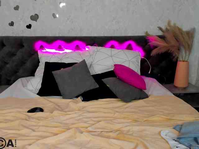 Emilia-Wayne webcam