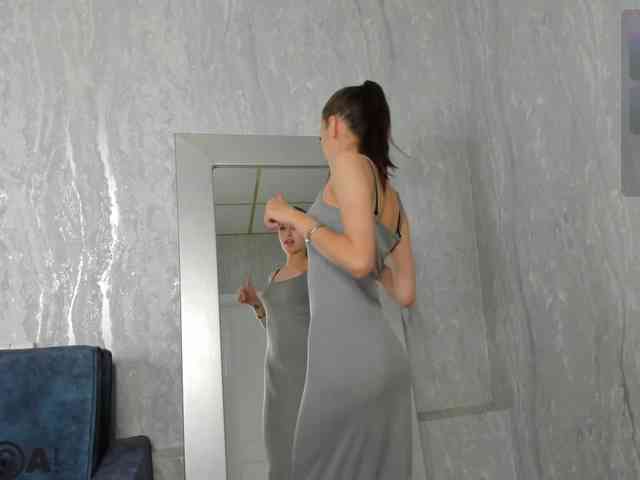 Emilia-Wayne webcam