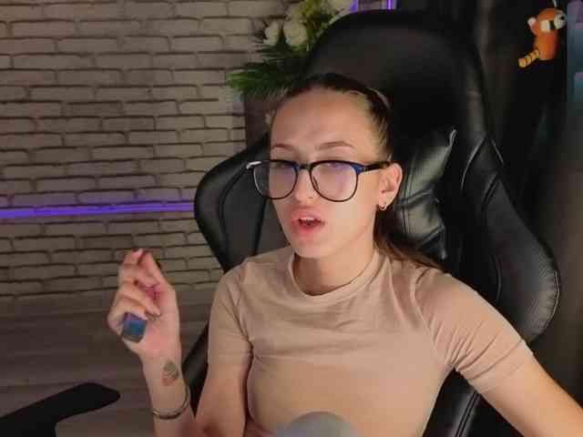 Emilia-Wayne webcam