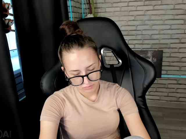 Emilia-Wayne webcam