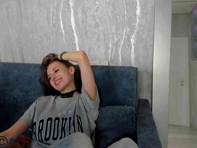 Emilia-Wayne webcam