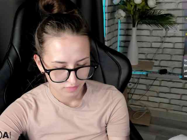 Emilia-Wayne webcam