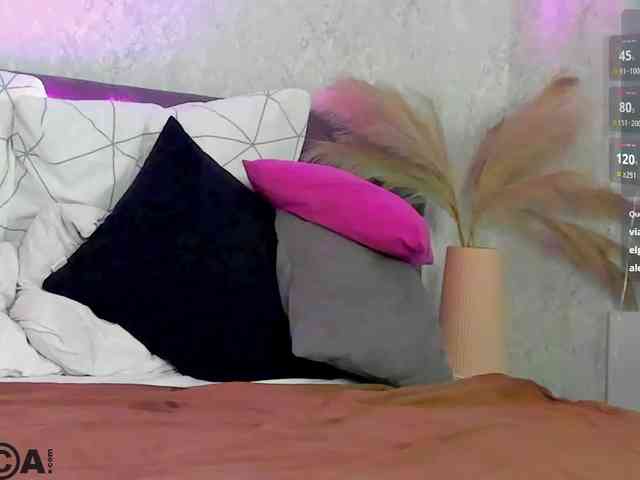 Emilia-Wayne webcam