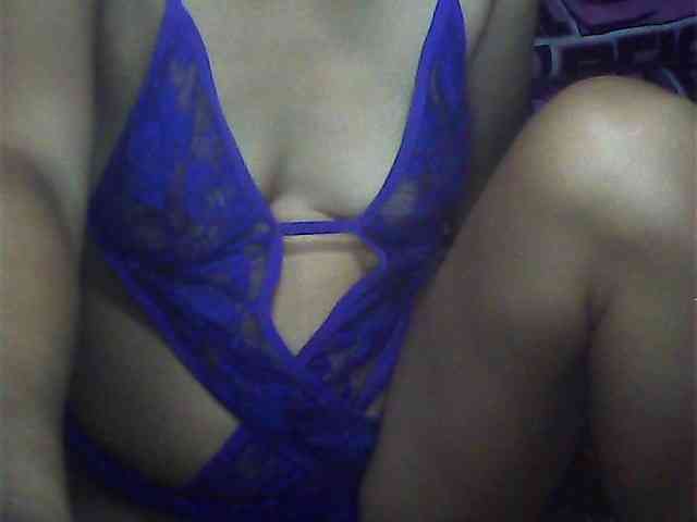 SeductivePinay webcam