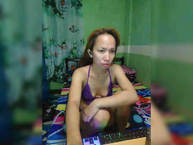 SeductivePinay webcam