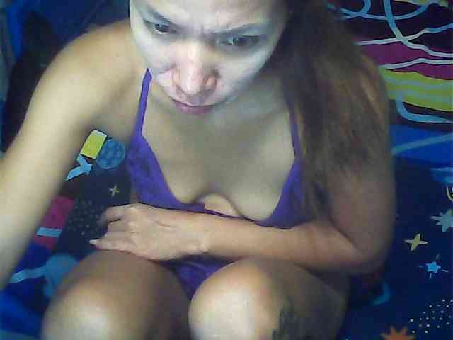 SeductivePinay webcam