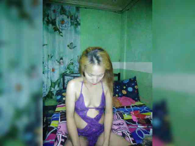SeductivePinay webcam
