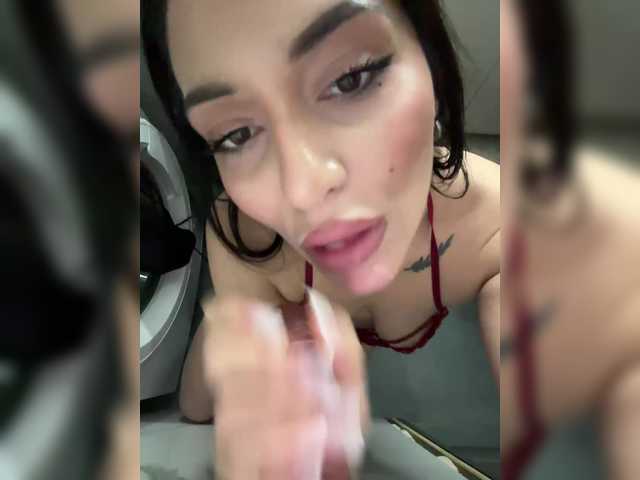 Blackqyeen's BongaCams show and profile