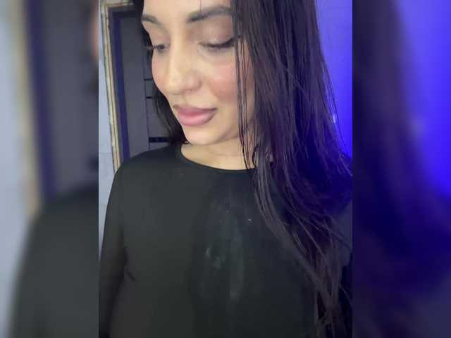 Blackqyeen's BongaCams show and profile