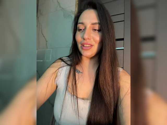 Blackqyeen's BongaCams show and profile