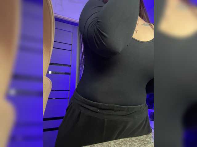 Blackqyeen's BongaCams show and profile