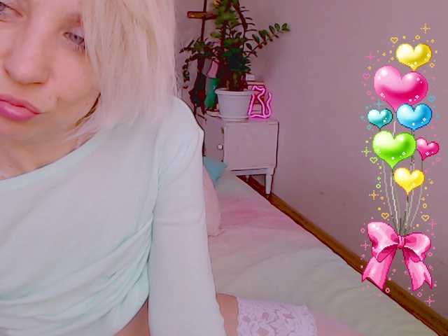 KISANA's BongaCams show and profile