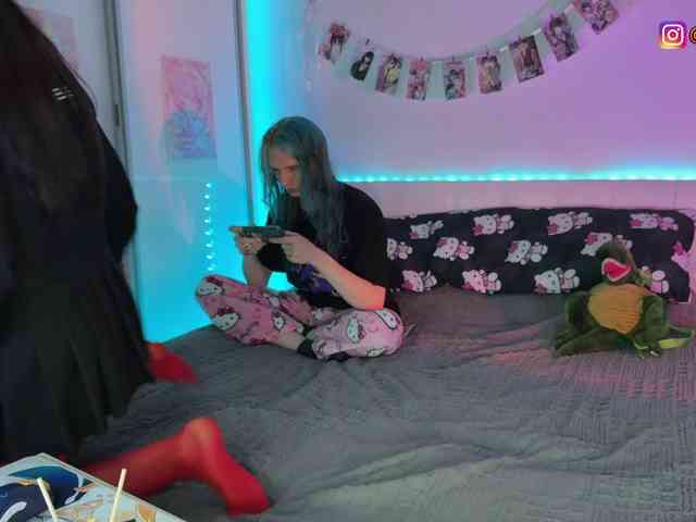 h3ntai-baby webcam