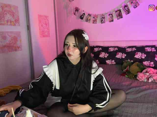 h3ntai-baby webcam