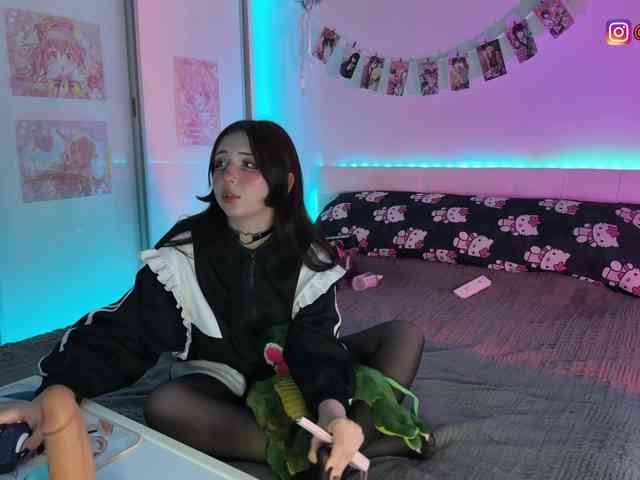 h3ntai-baby webcam