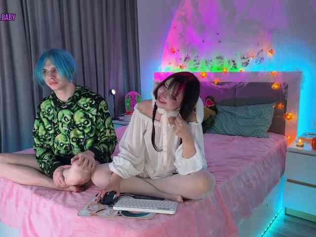 h3ntai-baby webcam
