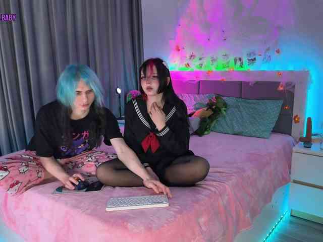 h3ntai-baby webcam