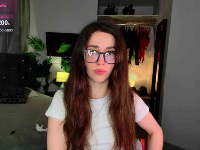 LisaSemily webcam