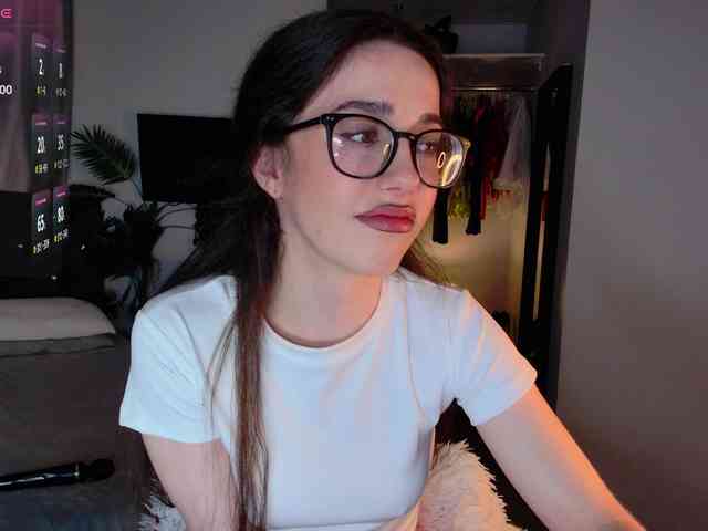 LisaSemily webcam