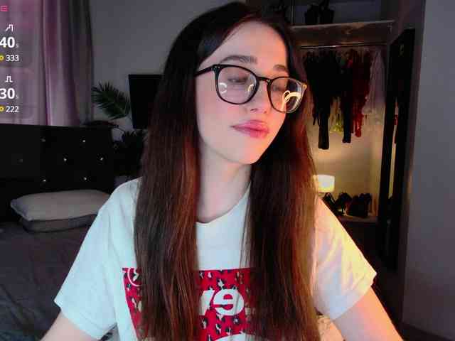 LisaSemily webcam